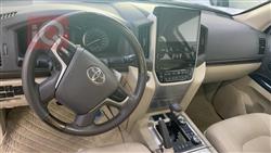 تۆیۆتا لاند کروزەر